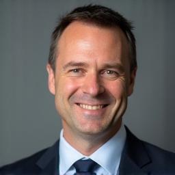 Jens Fischer Headshot